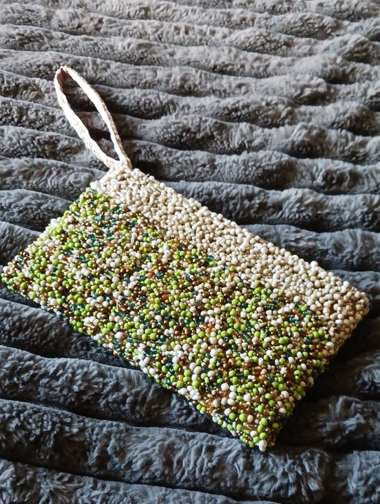 Handbags - Beaded Wristlet Clutch Bag in Green and Cream